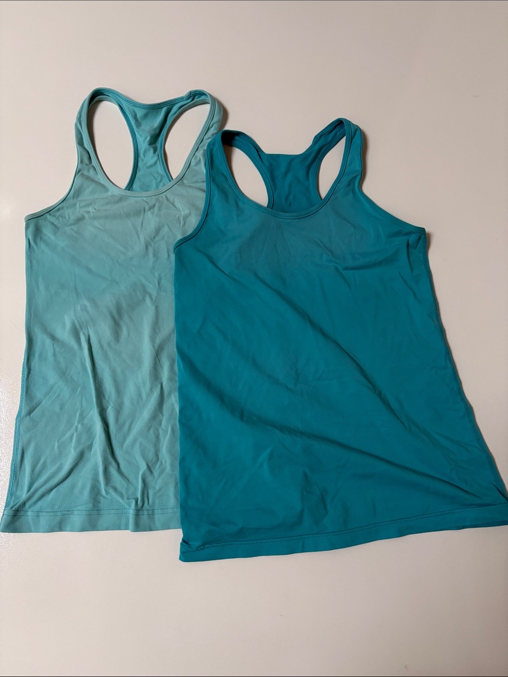 Lululemon tank tops